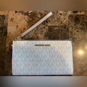 Michael Kors Jet Set Travel Large Double Zip Leather Wristlet Wallet Gray/Silver